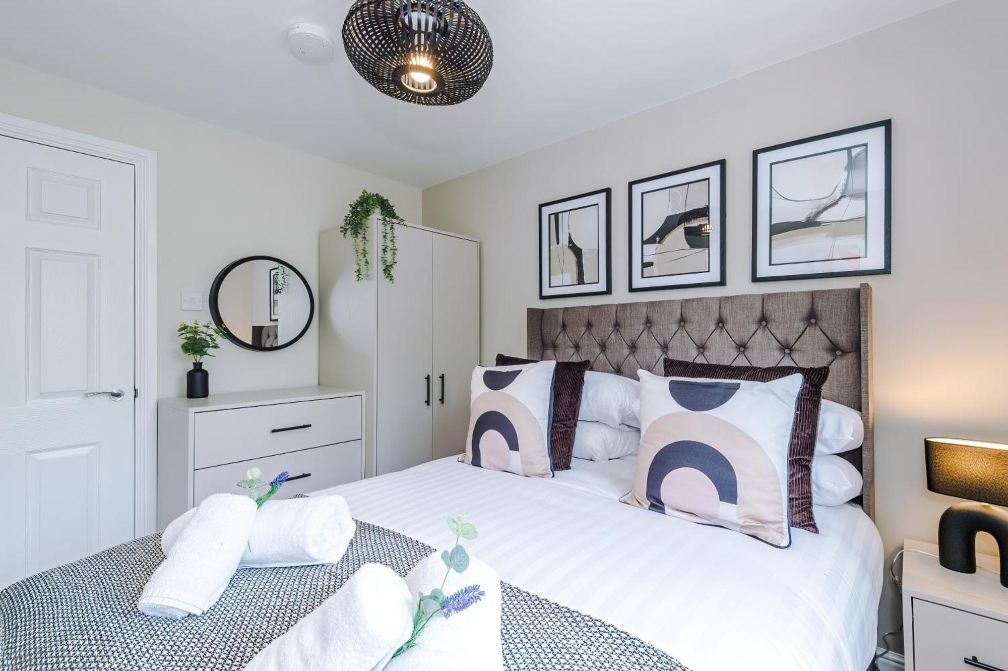 New! Stunning 3-Bed Home In Chester By 53 Degrees Property, Ideal For Groups, Free Parking! Екстер'єр фото